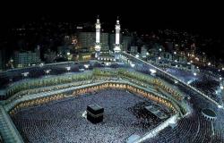 السعودية تقرر تعليق التواجد والصلاة بساحات الحرمين الشريفين وخاصة يوم الجمعة