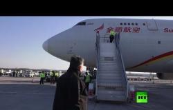 شاهد.. رئيس وزراء هنغاريا يستقبل طائرة صينية تنقل مساعدات طبية لمكافحة كورونا