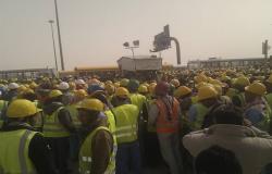 الموارد البشرية بالسعودية: لا يحق إنهاء عقود العاملين بسبب "الظروف القاهرة"