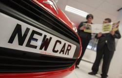 مبيعات السيارات في المملكة المتحدة تتهاوى 97% خلال أبريل