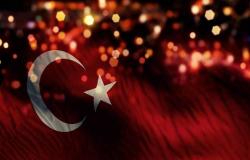 الليرة التركية تتراجع قرب أدنى مستوى في تاريخها