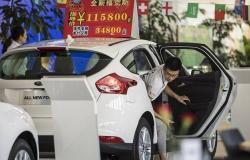 مبيعات السيارات في الصين ترتفع لأول مرة في عامين