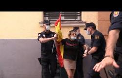 اعتقال زعيمة حزب هوغار الإشتراكي خلال مظاهرة مناهضة للحكومة في إسبانيا!