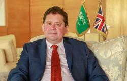 السفير البريطاني لـ"سبق": 10 آلاف طالب سعودي في الجامعات البريطانية يعززون الشراكة بين بلدينا
