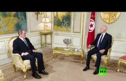 الرئيس التونسي قيس سعيد يستقبل وزير الخارجية الجزائري صبري بوقادوم