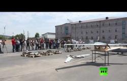 أرمينيا تستعرض حطام طائرات مسيرة أذربيجانية