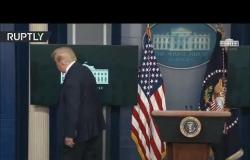 لحظة إخراج عناصر الخدمة السرية ترامب من قاعة المؤتمر الصحفي بالبيت الأبيض