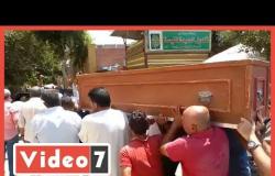 صلاة الجنازة على جثمان سمير الأسكندرانى فى ساحة مسجد السيدة نفيسة