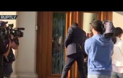 فيديو.. متظاهرون يرشقون مسؤولين ومبنى برلمان بالبيض في بلغاريا