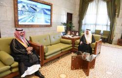 أمير الرياض يستقبل مدير معهد الإدارة العامة