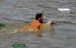 13 قتيلاً في أمطار لم تشهدها باكستان منذ 89 عاماً
