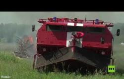 شركة روسية تختبر مركبة مجنزرة لإطفاء الحرائق