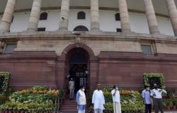 في أول جلسة للبرلمان منذ 6 أشهر.. "كورونا" يصيب 17 نائباً هندياً