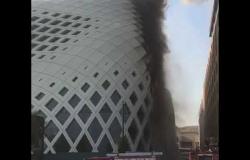 حريق جديد في بيروت.. النيران تندلع في مبنى زها حديد