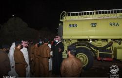 الأمير تركي بن طلال يقف ميدانيًّا على جهود احتواء حريق "تنومة"