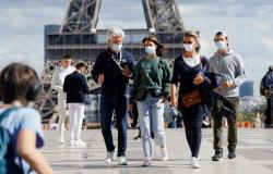 فرنسا تعلن زيادة قياسية جديدة في إصابات كورونا