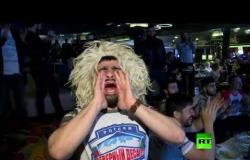 مشجعو حبيب في موسكو يتابعون نزاله مع الأمريكي غايتجي يحتفلون بفوزه
