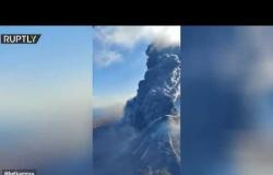 شاهد.. ثوران ثاني بركان في كامتشاتكا خلال أسبوع
