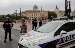 فرنسا.. إصابة رجل دين بنيران مسلح قرب كنيسة في ليون