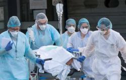 "الصحة العالمية" تحذر من وصول المستشفيات إلى طاقتها الاستيعابية القصوى من جراء "كورونا"