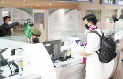 جوازات مطار المؤسس تنهي إجراءات دخول أولى طلائع المعتمرين