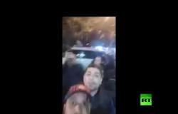 محتجون غاضبون في أرمينيا يعتدون بالضرب على رئيس البرلمان