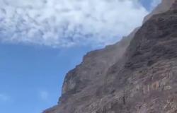 "اهربوا" .. فيديو مرعب يكشف ما حدث لجبل أثناء وجود السياح