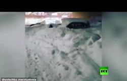الثلوج تغمر مدينة روسية