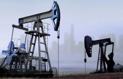 أسعار النفط تتراجع بأكثر من 1%.. وبرنت 63.80 دولارًا