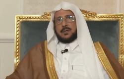 "آل الشيخ": قرار ضبط مكبرات المساجد سيطبق بحذافيره.. المتجاوز "يجلس ببيته"