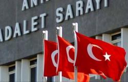 القضاء التركي يحكم بالمؤبد على 22 عسكرياً أدينوا بالانقلاب