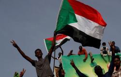 أمريكا و"النقد الدولي" يدعوان لتخفيف ديون السودان
