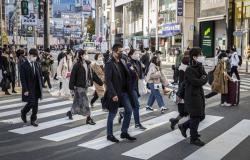 اليابان تستعد لثالث حالة طوارئ تفشي كورونا في طوكيو وأوساكا