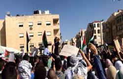 لليوم الرابع .. وقفة قرب السفارة الاسرائيلية في عمان تضامنا من القدس