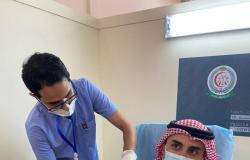 المستشفى العسكري ينظم حملة تطعيم لمنسوبي تقني عسير ضد كورونا