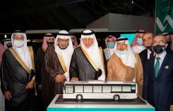 "الفيصل" يدشّن نموذج حافلات نقل العاصمة المقدّسة بقبة جدة