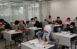 طلاب الجامعة المصرية اليابانية يواصلون امتحانات نهاية العام وسط إجراءات احترازية لمواجهة كورونا (صور)