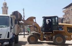 إزالة مباني مخالفة ورفع 145طن مخلفات بمدينة الواسطى في بني سويف