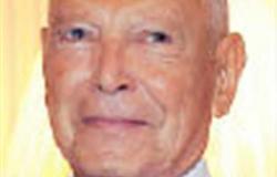 وفاة رجل الأعمال أنسي ساويرس