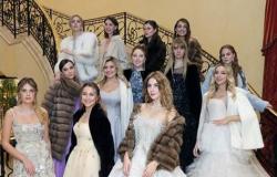 بالصور : حفل خيري راقص لبنات الطبقة الأكثر ثراء في روسيا