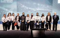 فرع منظمة نساء في الطيران في دبي يقدم منحاً دراسية للنجوم الواعدة