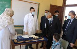 رئيس جامعة المنوفية يتفقد فعاليات القافلة الطبية بقرية دمليج ضمن مبادرة حياة كريمة