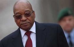 رئيس جنوب أفريقيا السابق زوما يسلم نفسه للشرطة لتنفيذ عقوبة بالسجن