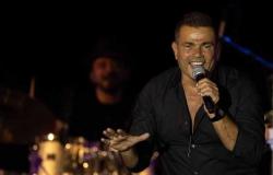 «الدنيا بترقص» عمرو دياب يطرح أغنيته الجديدة (فيديو)