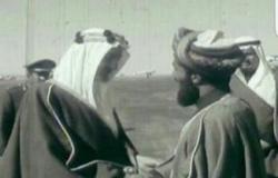 صورة تاريخية عمرها ٥٠ عامًا تجمع الراحلين الملك فيصل والسلطان قابوس
