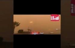 بالفيديو.. غبار الرياض يحول نهار الرياض إلى ظلام