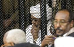 حاكم إقليم دارفور: لا بديل عن محاكمة "البشير" أمام "الجنائية الدولية"