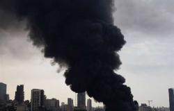 اندلاع حريق في باخرة بمرفأ بيروت