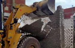 محافظ المنيا : إزالة 3 حالات بناء مخالف في المهد بمركز سمالوط
