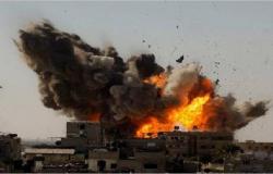 إسرائيل تقصف أهدافًا في قطاع غزة بعد إطلاق بالونات حارقة